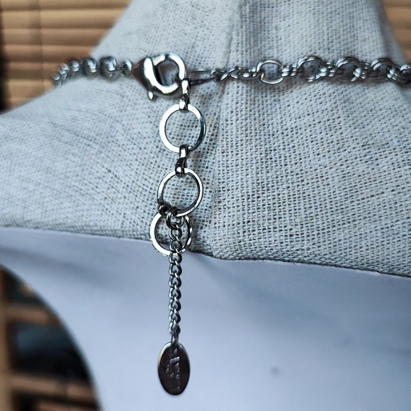 Amrita Singh Seashell Glass Gray Pearls Rhinestone Starfish Silver Tone Necklace - Picture 9 of 10